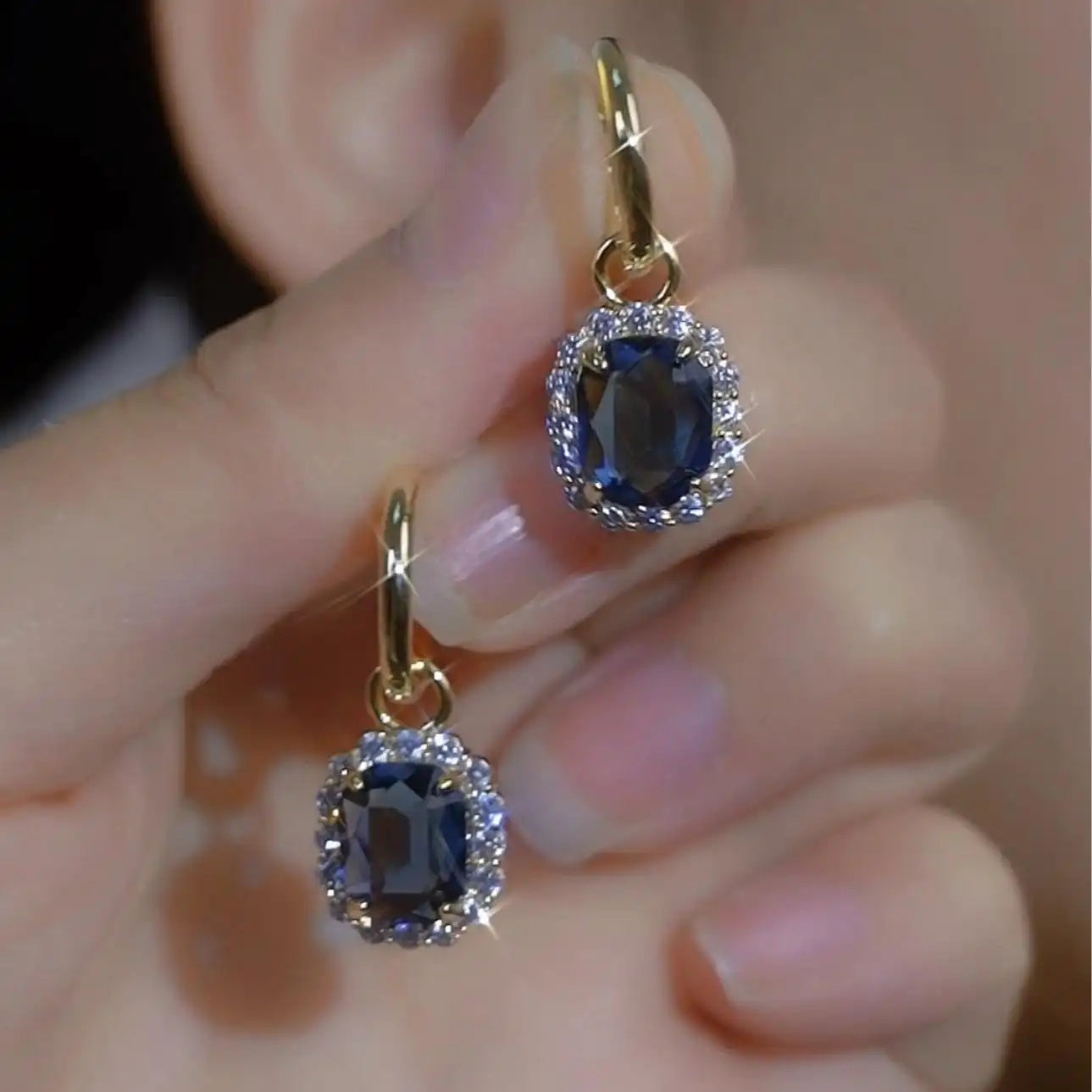 Vintage Palace Oval Drop Earrings