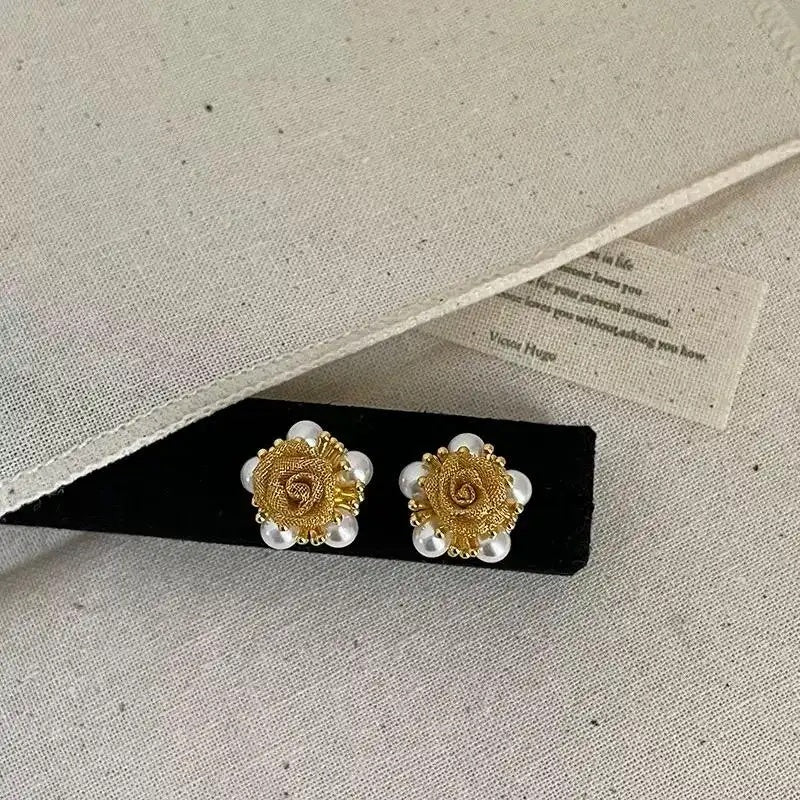 Vintage Pearl Flower Stud Earrings