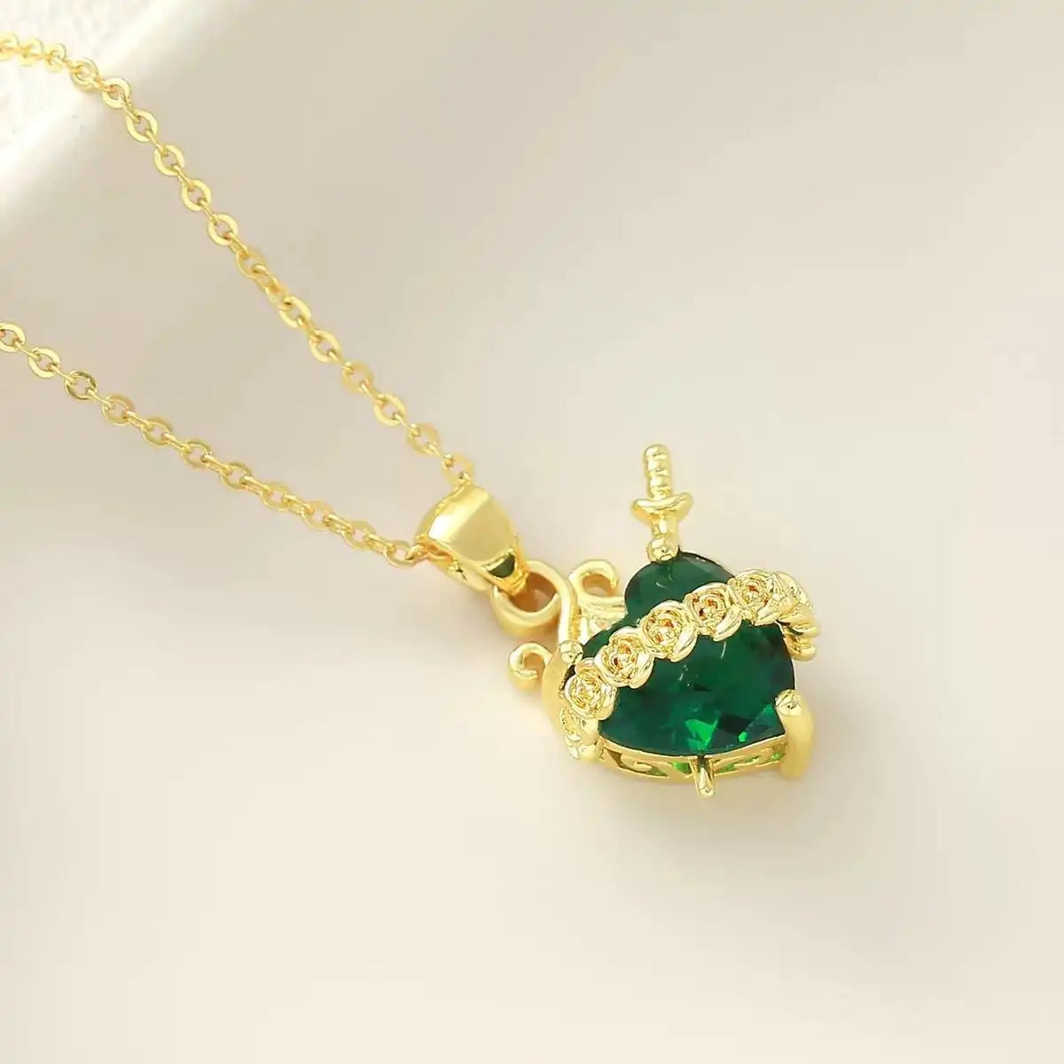 Vintage Real Gold Green Sacred Pendant Necklace