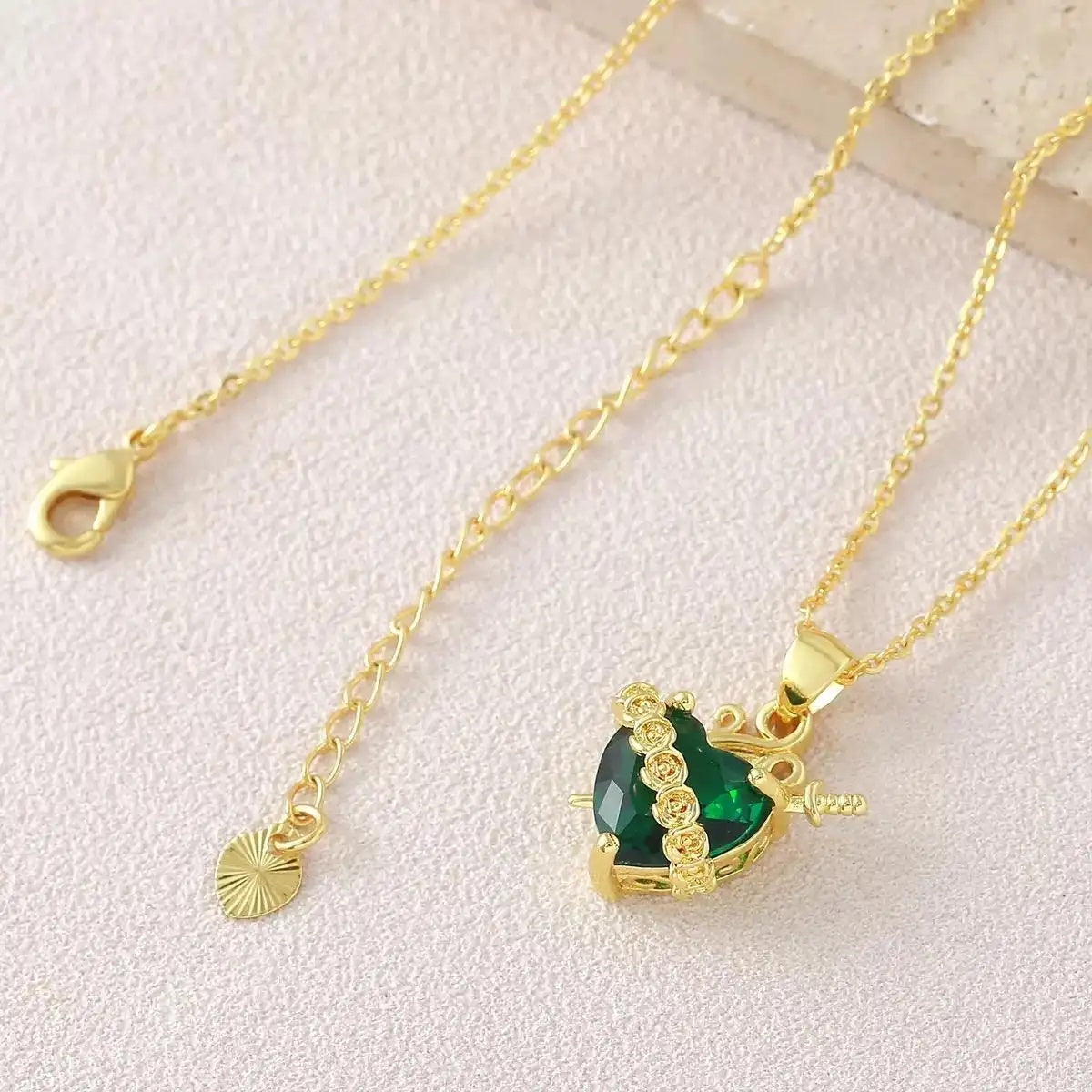 Vintage Real Gold Green Sacred Pendant Necklace