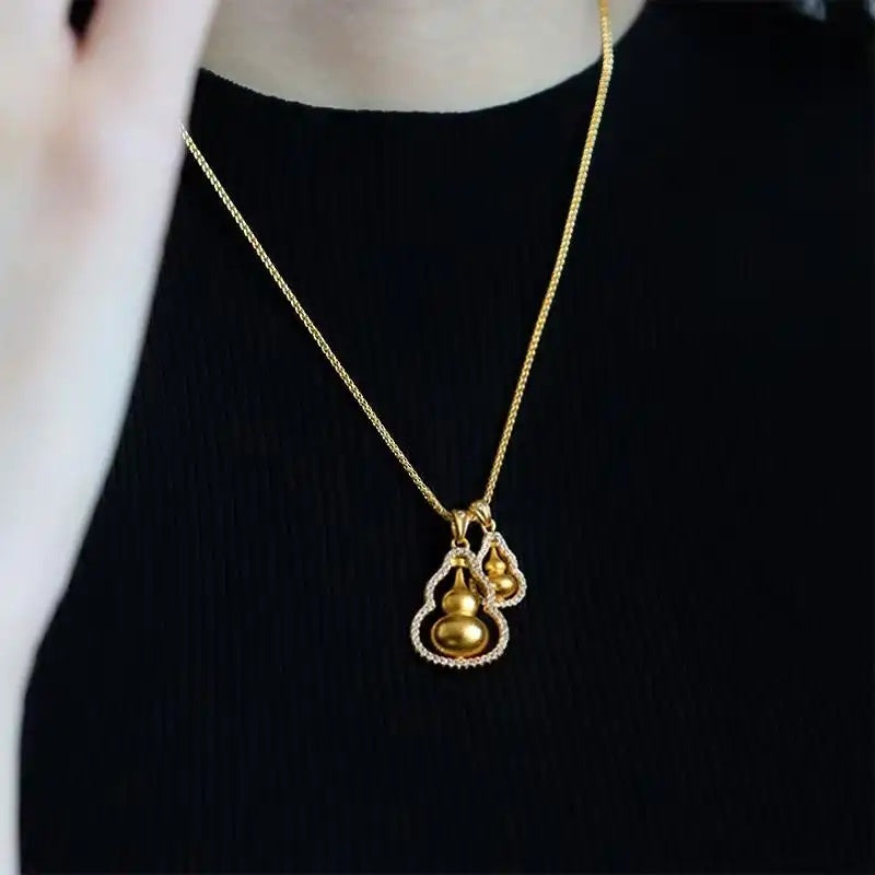 Vintage Rotating Gourd Pendant Necklace