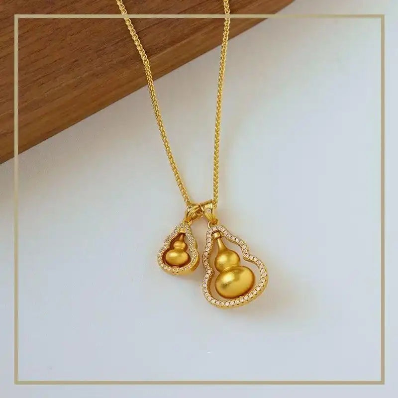 Vintage Rotating Gourd Pendant Necklace