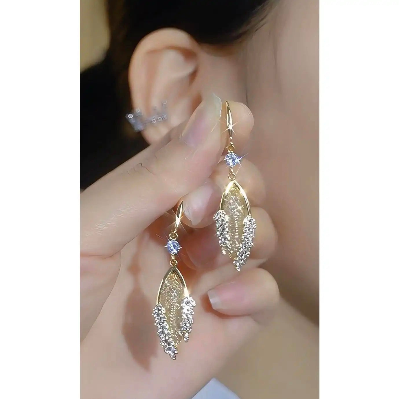 Wheat Ear Cat Eye Gold Earrings