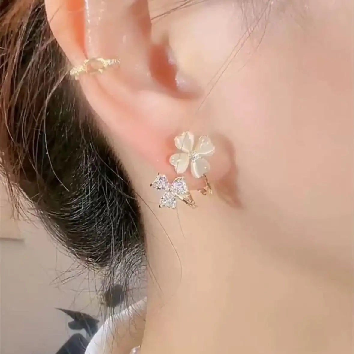 White Floral Cluster Stud Earrings