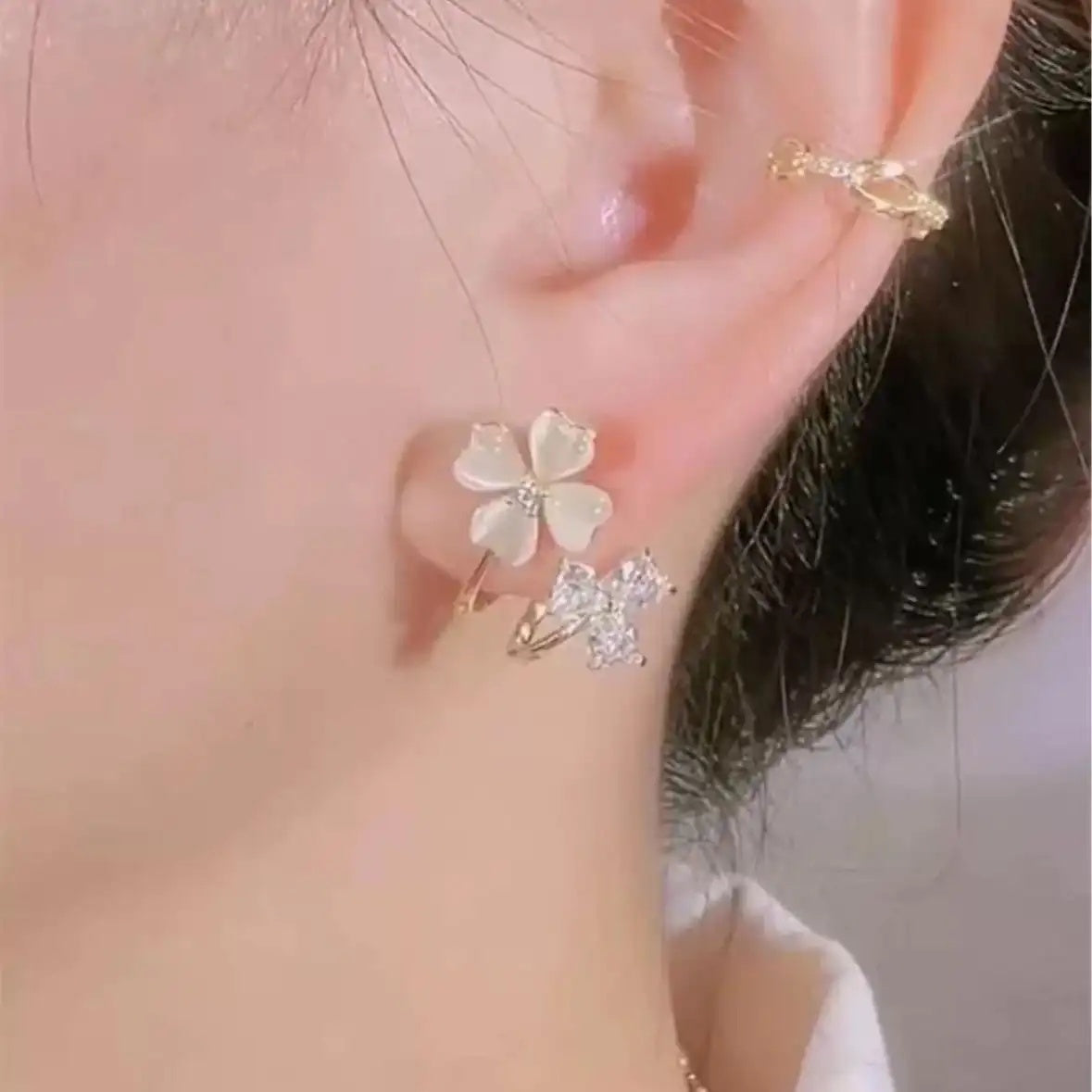 White Floral Cluster Stud Earrings