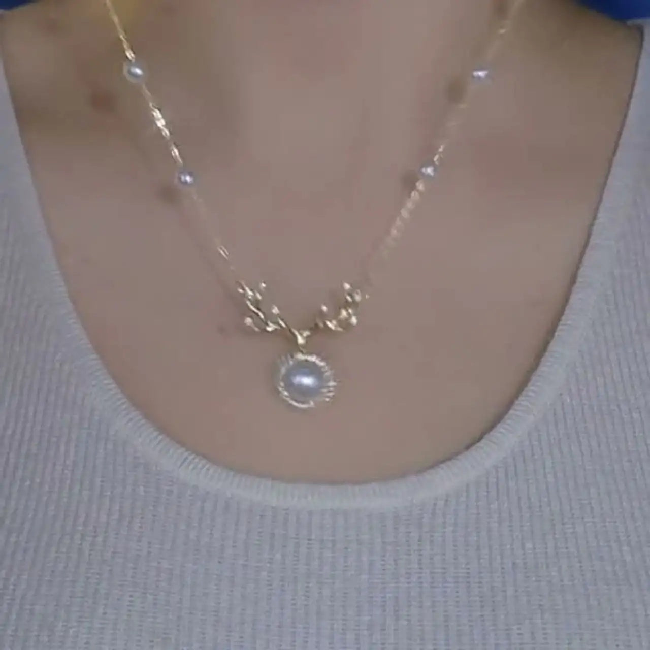 White Shell Deer Necklace